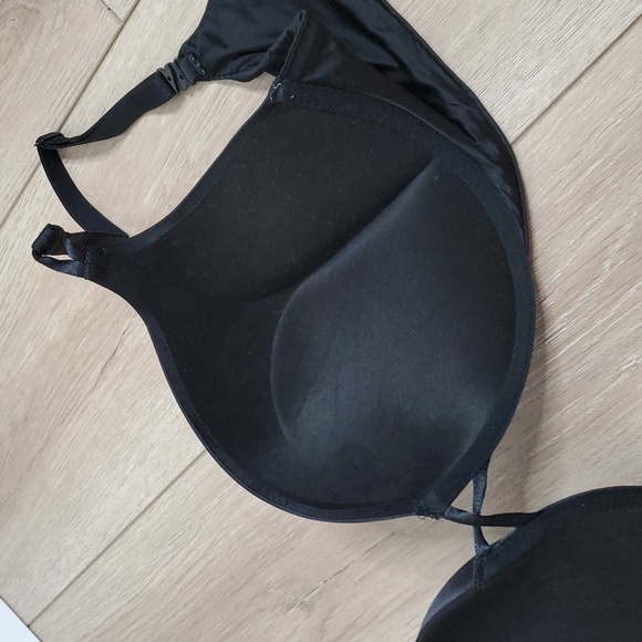 Victoria's Secret Bombshell Plunge Push Up Bra Size 38DD - Picture 8 of 10